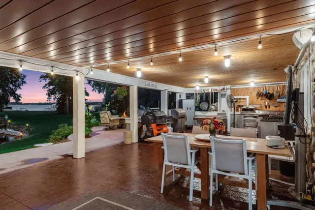 $15,000 | 3135 A Shore Drive North, Wayzata, MN 55391