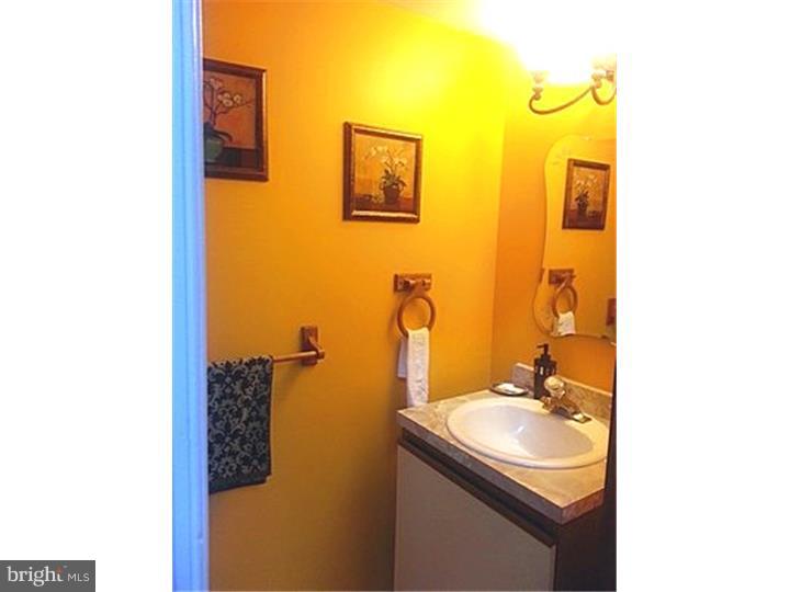 22 Blue Grass Road Clementon, NJ 08021 - Photo 12 of 25