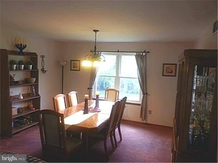 22 Blue Grass Road Clementon, NJ 08021 - Photo 10 of 25