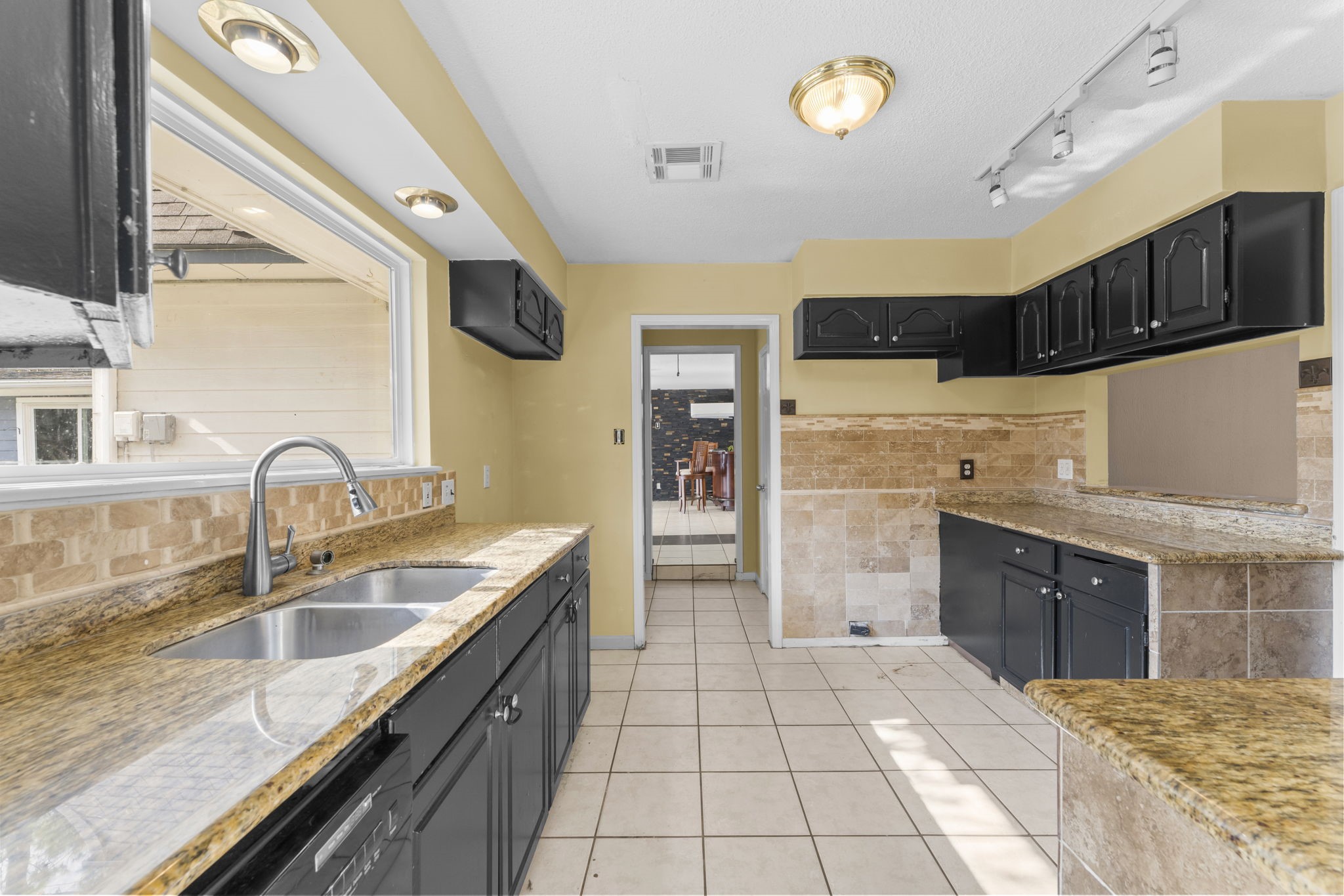 6107 Jadecrest Court Spring, TX 77389 - Photo 14 of 34