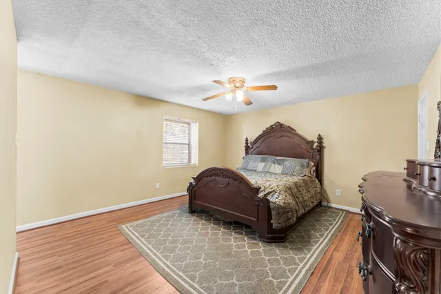 $300,000 | 6107 Jadecrest Court, Spring, TX 77389