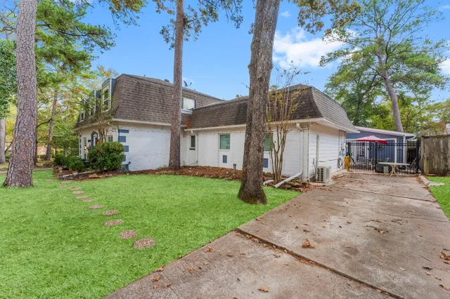 $300,000 | 6107 Jadecrest Court, Spring, TX 77389