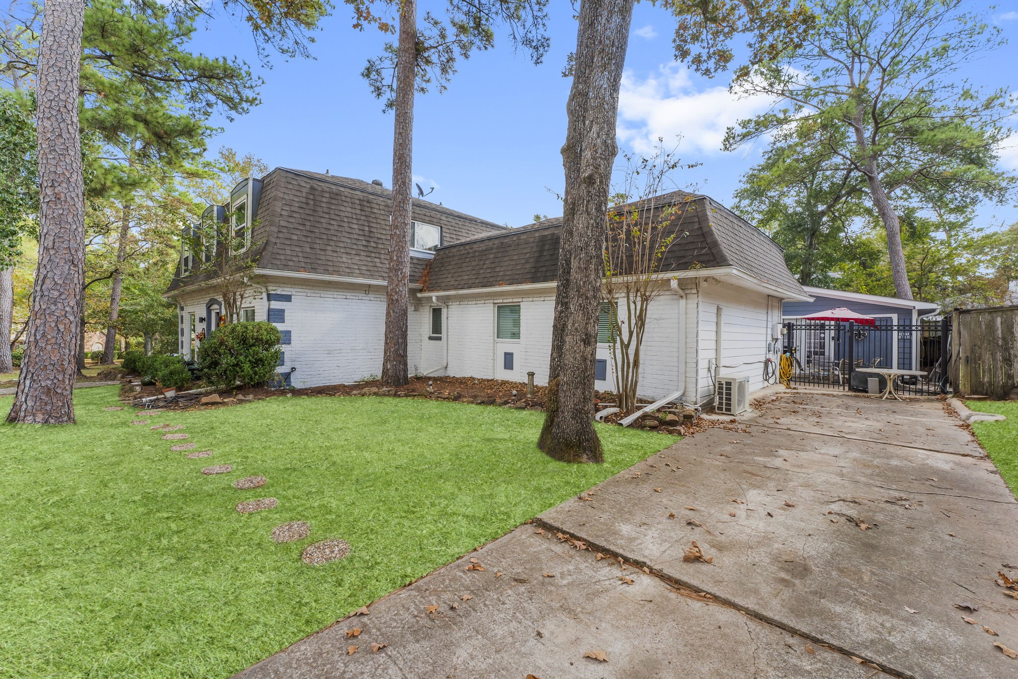 6107 Jadecrest Court Spring, TX 77389 - Photo 28 of 34 Grass enhanced by photographers