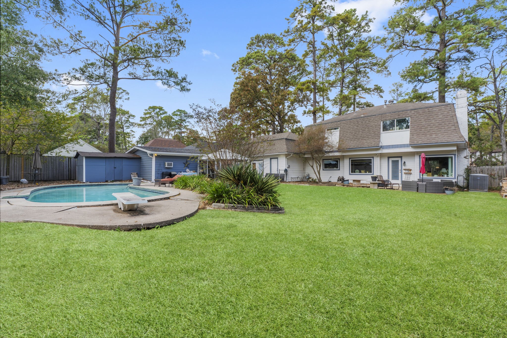 6107 Jadecrest Court Spring, TX 77389 - Photo 29 of 34 Grass enhanced by photographers