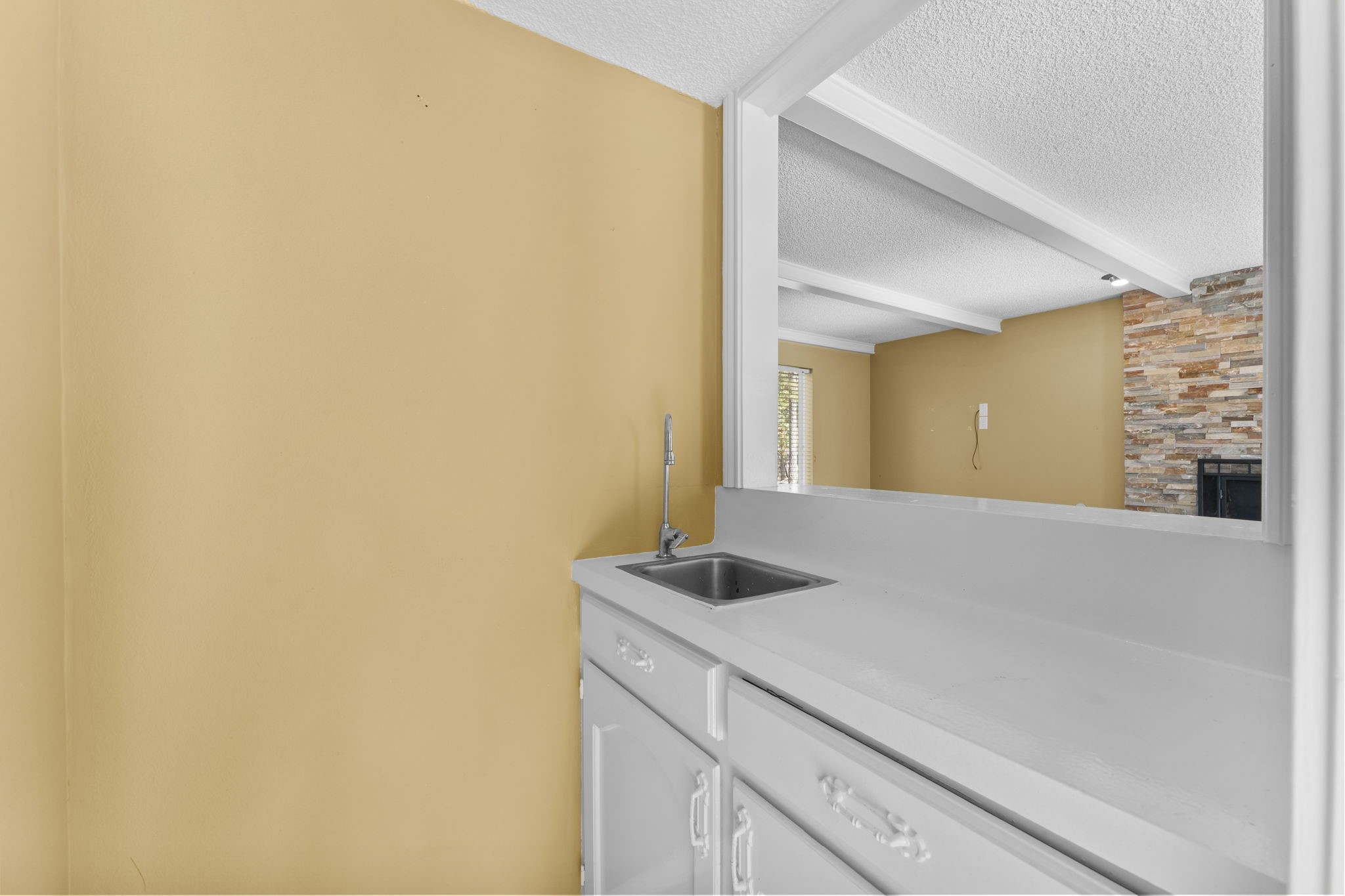 6107 Jadecrest Court Spring, TX 77389 - Photo 9 of 34