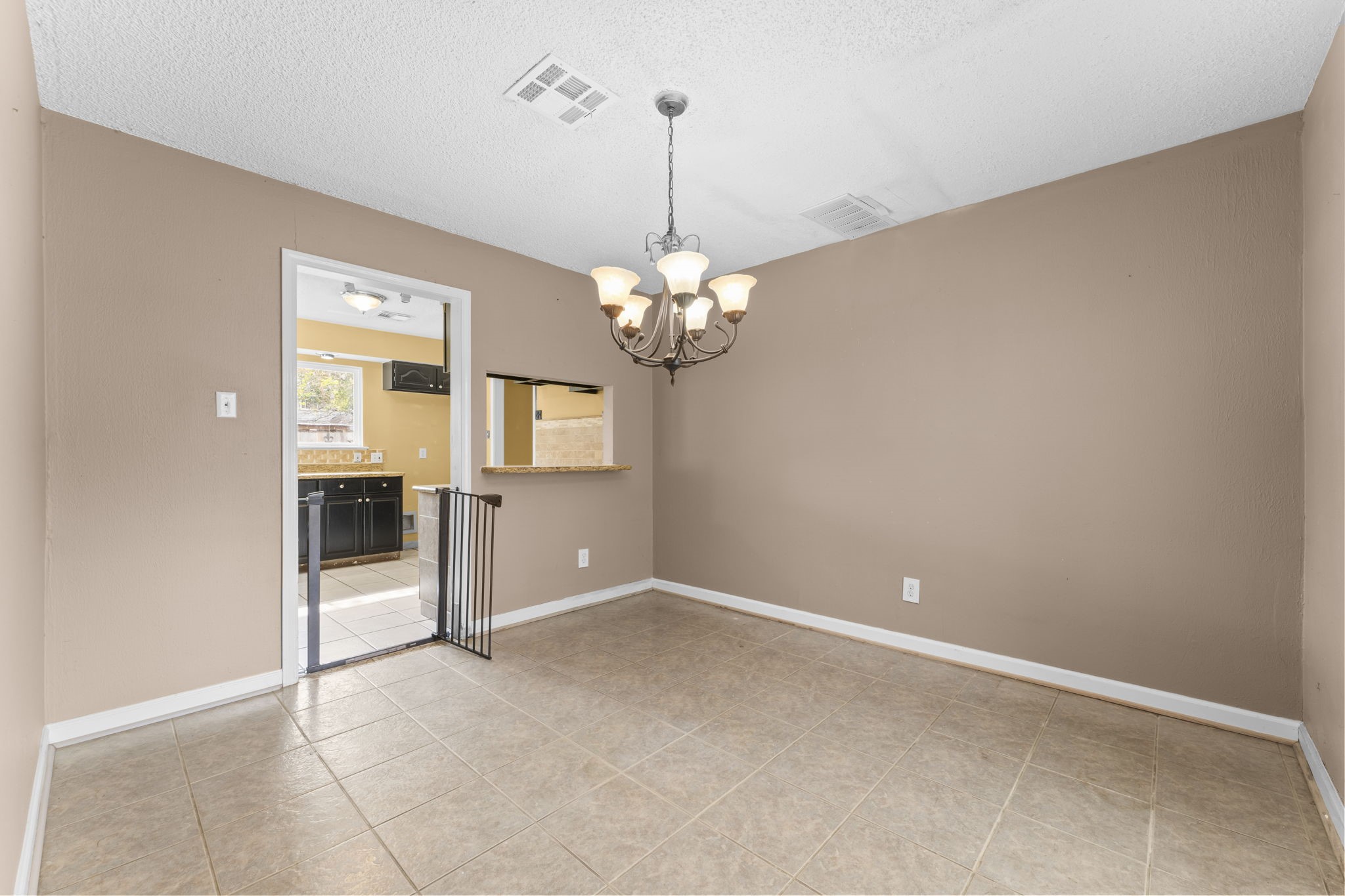 6107 Jadecrest Court Spring, TX 77389 - Photo 10 of 34