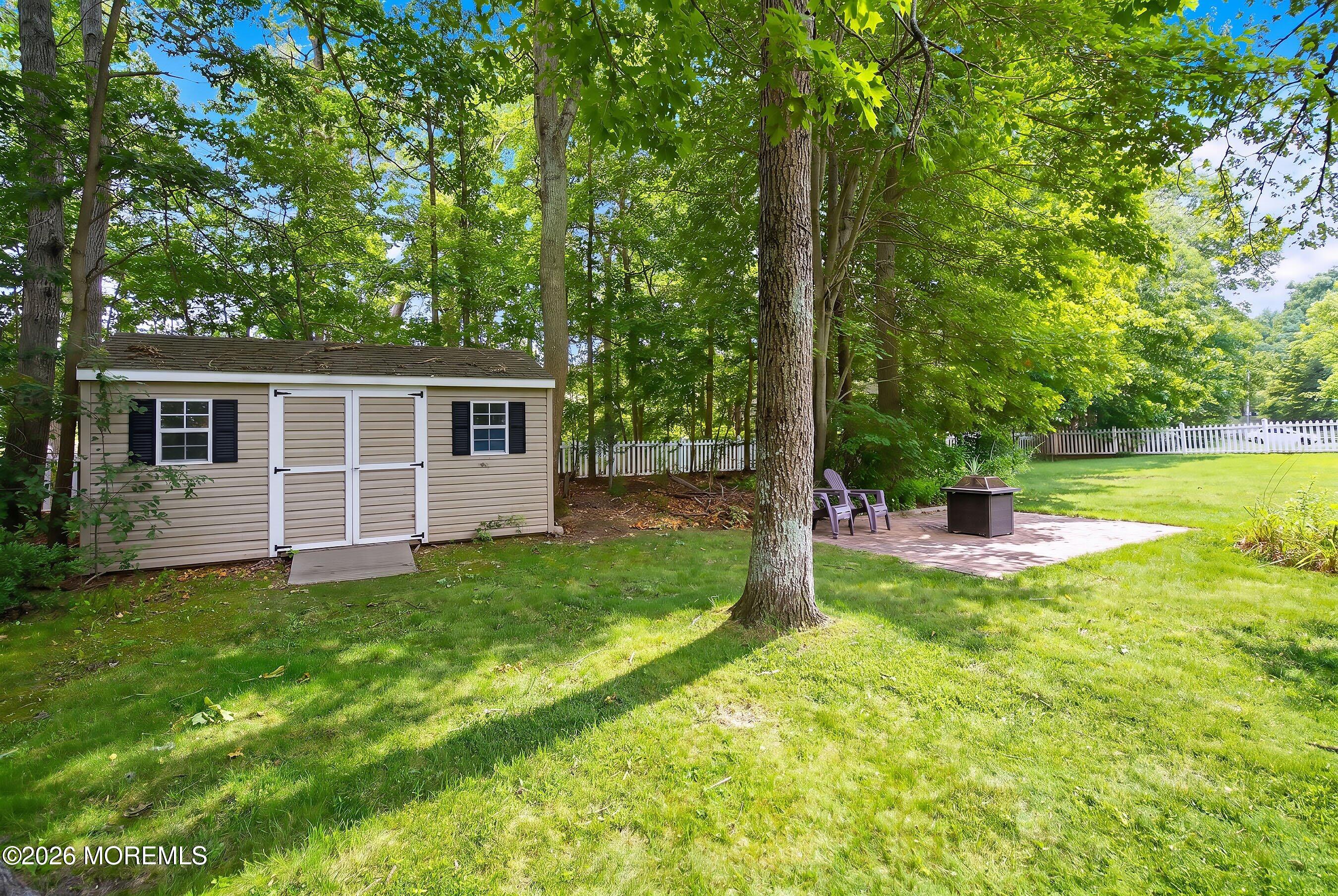 19 Goldfinch Road Jackson, NJ 08527 - Photo 36 of 51 50-Yard 2