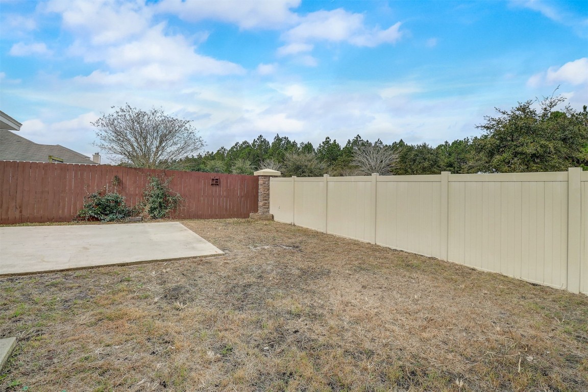 96099 Starlight Lane Yulee, FL 32097 - Photo 31 of 36 a view of a terrace