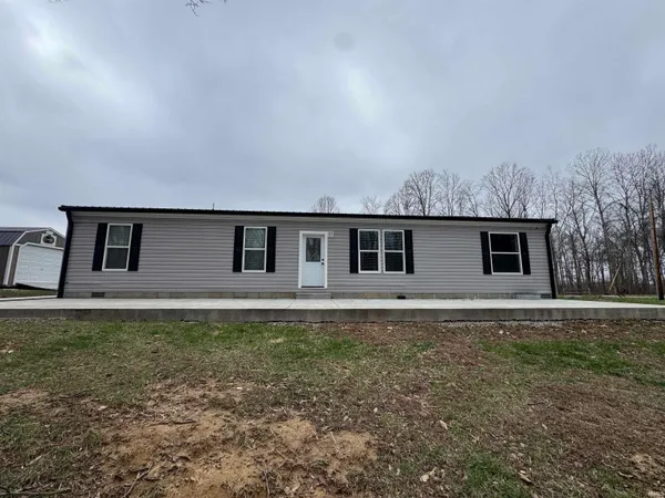 $235,000 | 9123 East Pine Road, Bloomfield, IN 47424