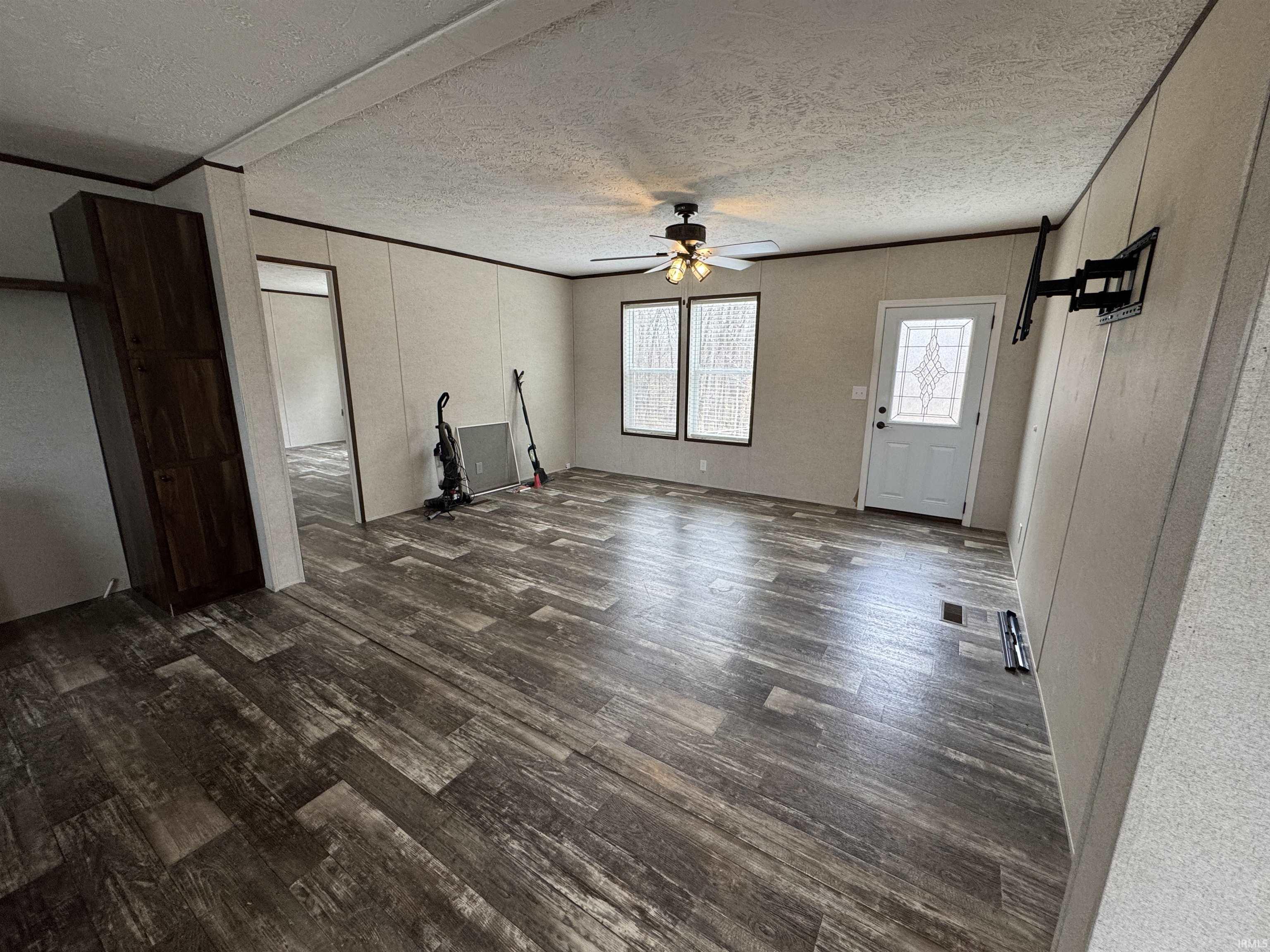 9123 East Pine Road Bloomfield, IN 47424 - Photo 11 of 23