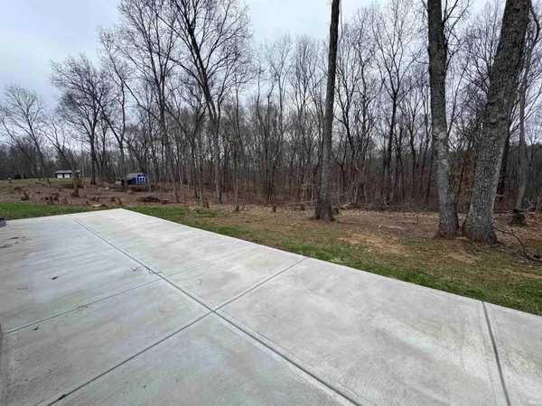 $235,000 | 9123 East Pine Road, Bloomfield, IN 47424