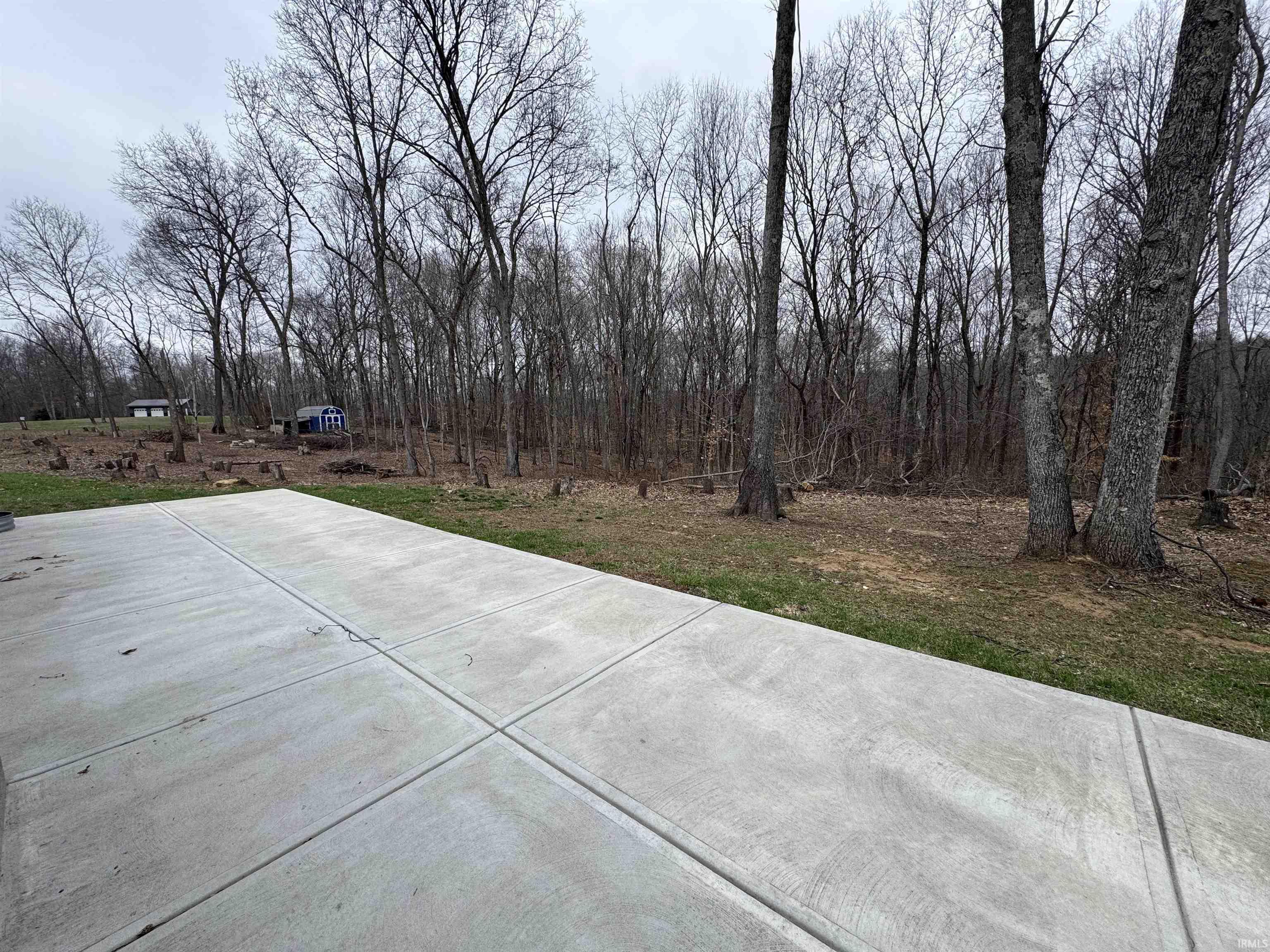 9123 East Pine Road Bloomfield, IN 47424 - Photo 3 of 23