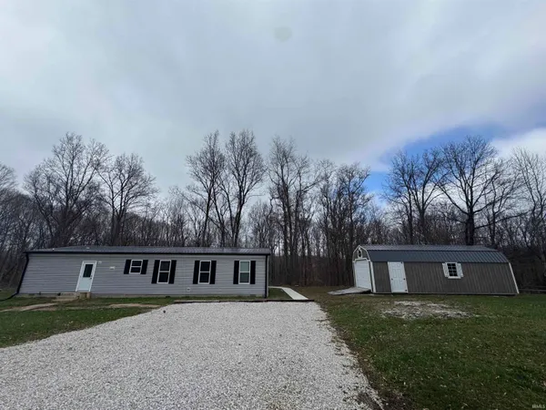 $235,000 | 9123 East Pine Road, Bloomfield, IN 47424
