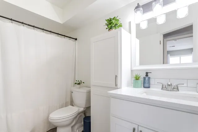 $179,900 | 2939 Byron Center Avenue Southwest, Unit A, Wyoming, MI 49519