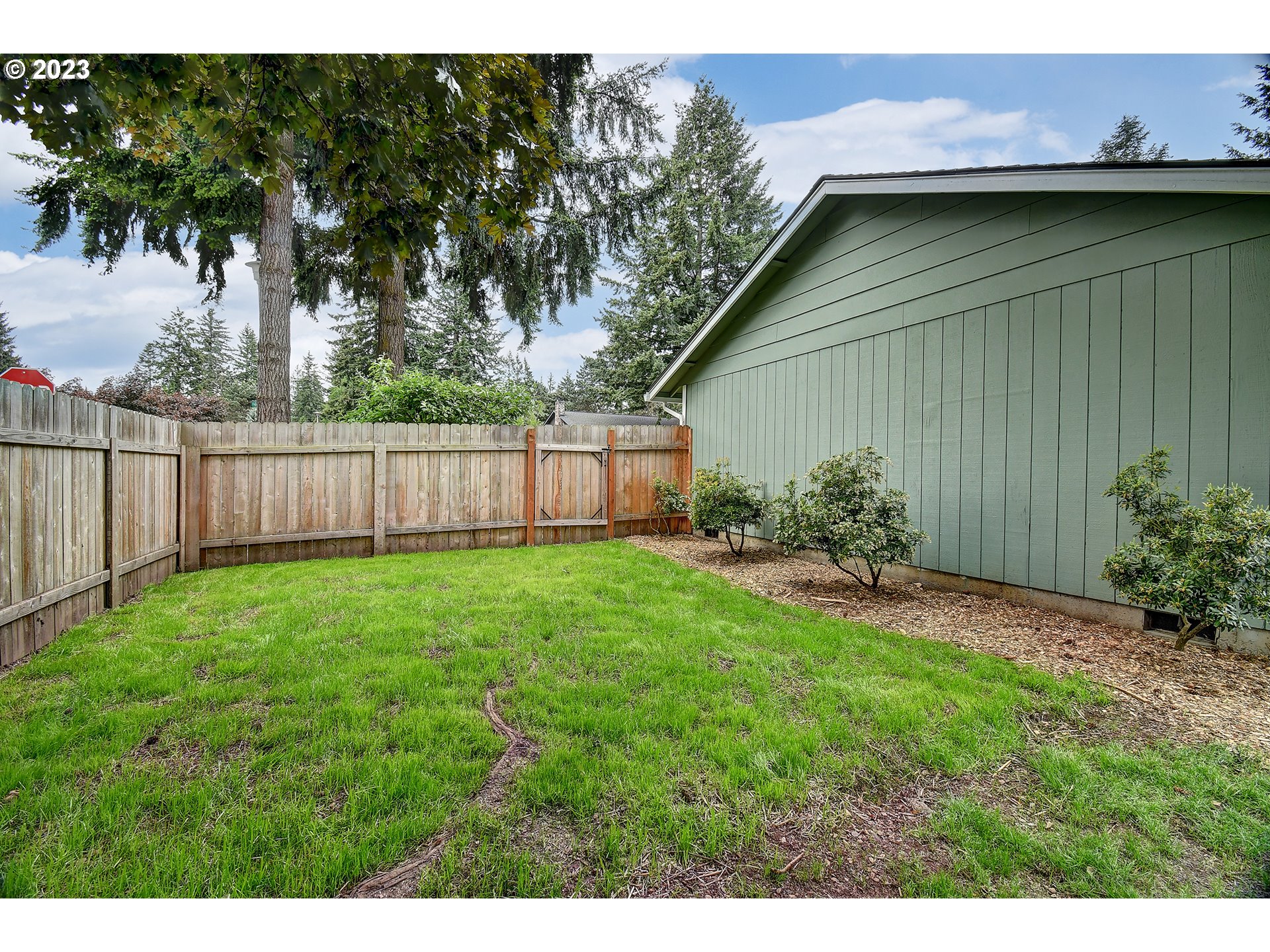 14708 Northeast 7th Street Vancouver, WA 98684 - Photo 33 of 34 Yard