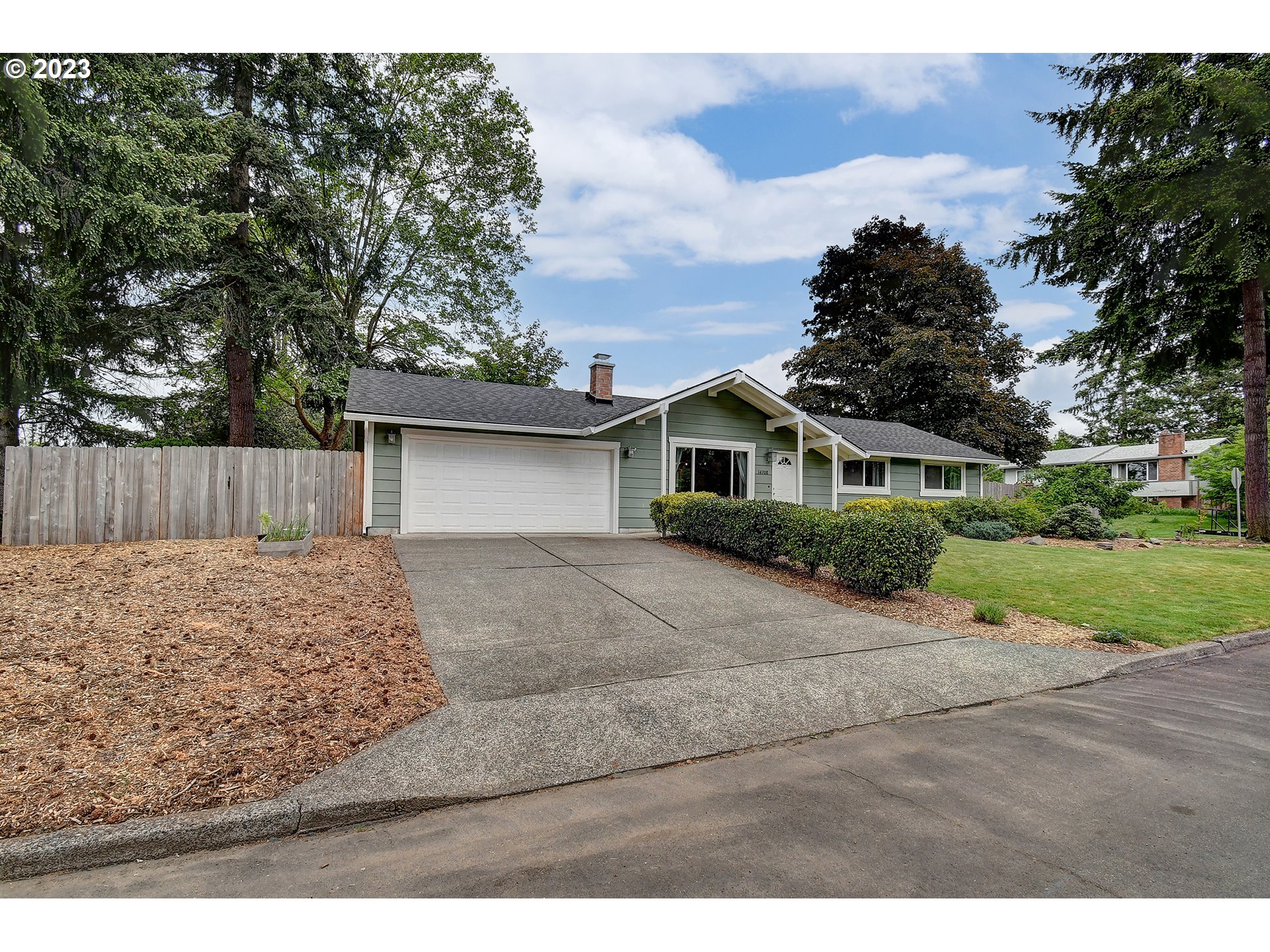 14708 Northeast 7th Street Vancouver, WA 98684 - Photo 5 of 34