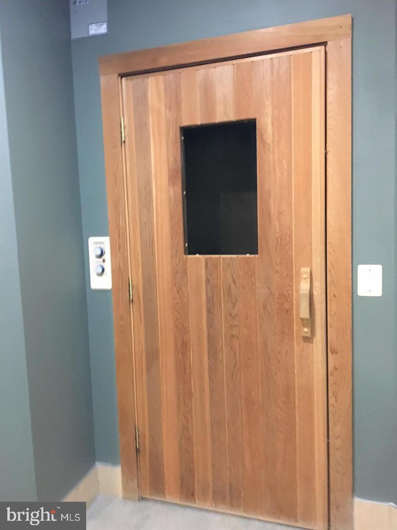 11800 Sunset Hills Road, Unit 314 Reston, VA 20190 - Photo 29 of 53 a view of a small space