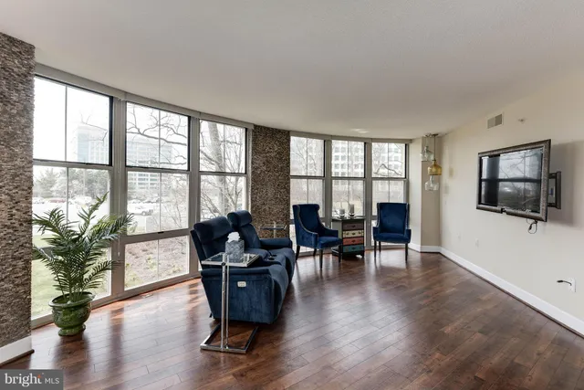 $630,000 | 11800 Sunset Hills Road, Unit 314, Reston, VA 20190