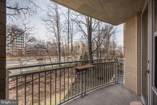 $630,000 | 11800 Sunset Hills Road, Unit 314, Reston, VA 20190