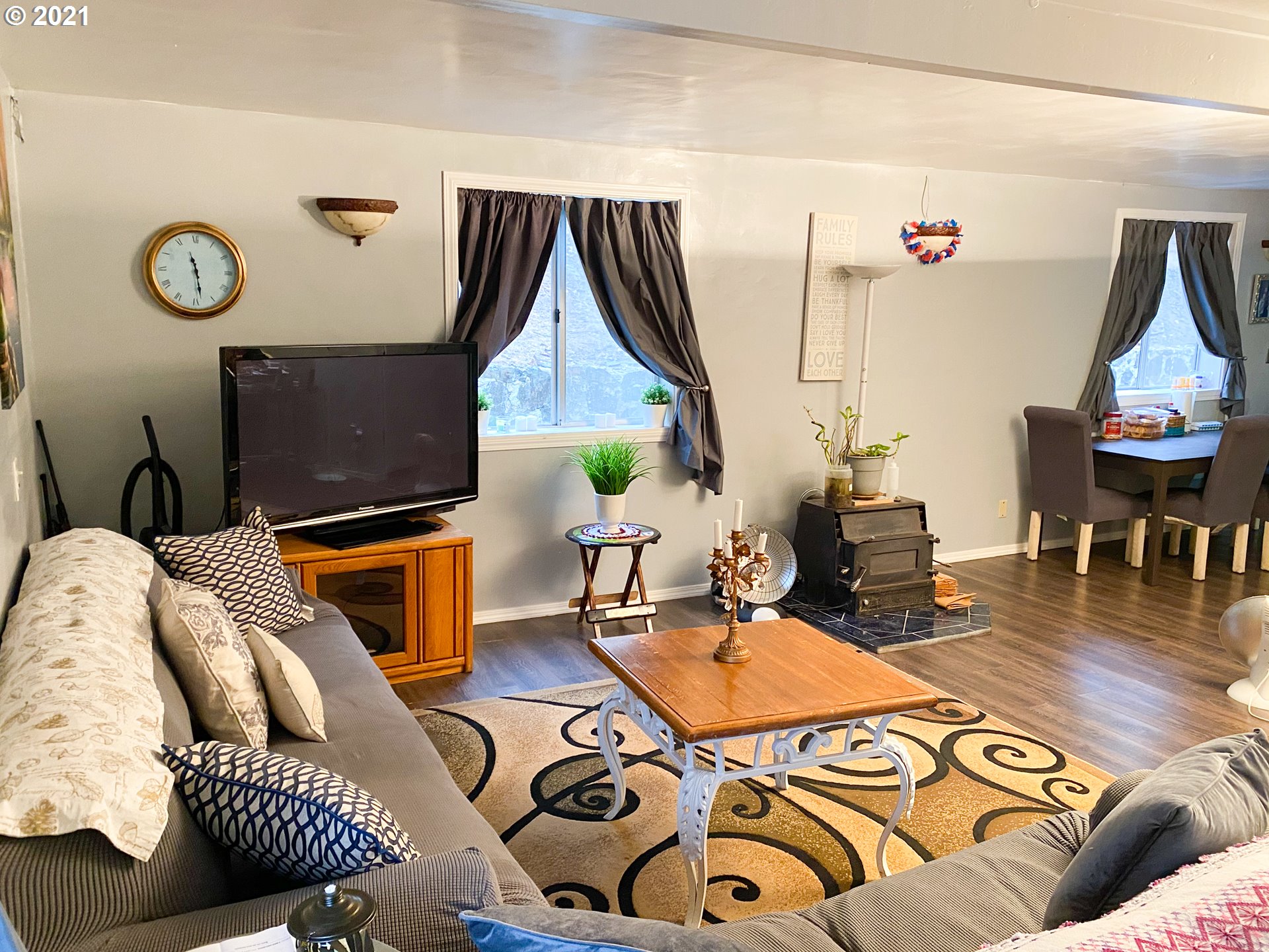 11000 East Antelope Road Eagle Point, OR 97524 - Photo 2 of 27