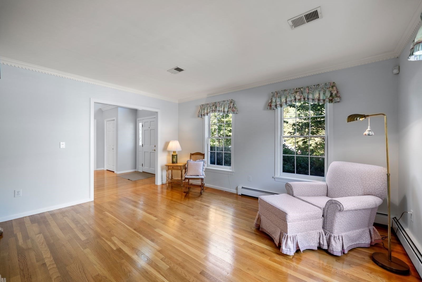 14 Powder House Circle Needham, MA 02492 - Photo 5 of 35 Gallery Image 5