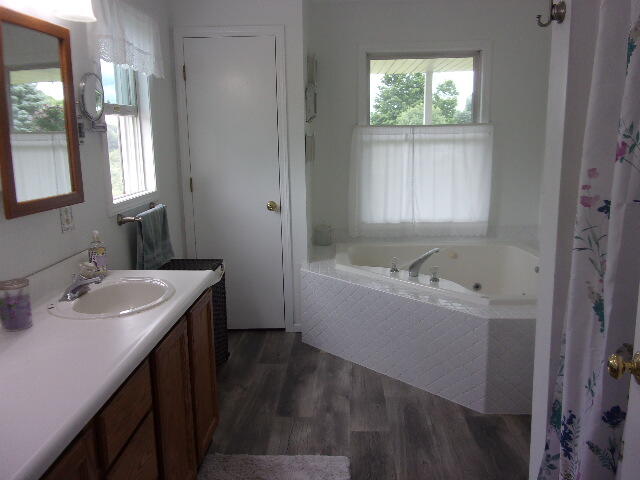 10942 Culbert Road Pittsford, MI 49271 - Photo 12 of 45 102_2146