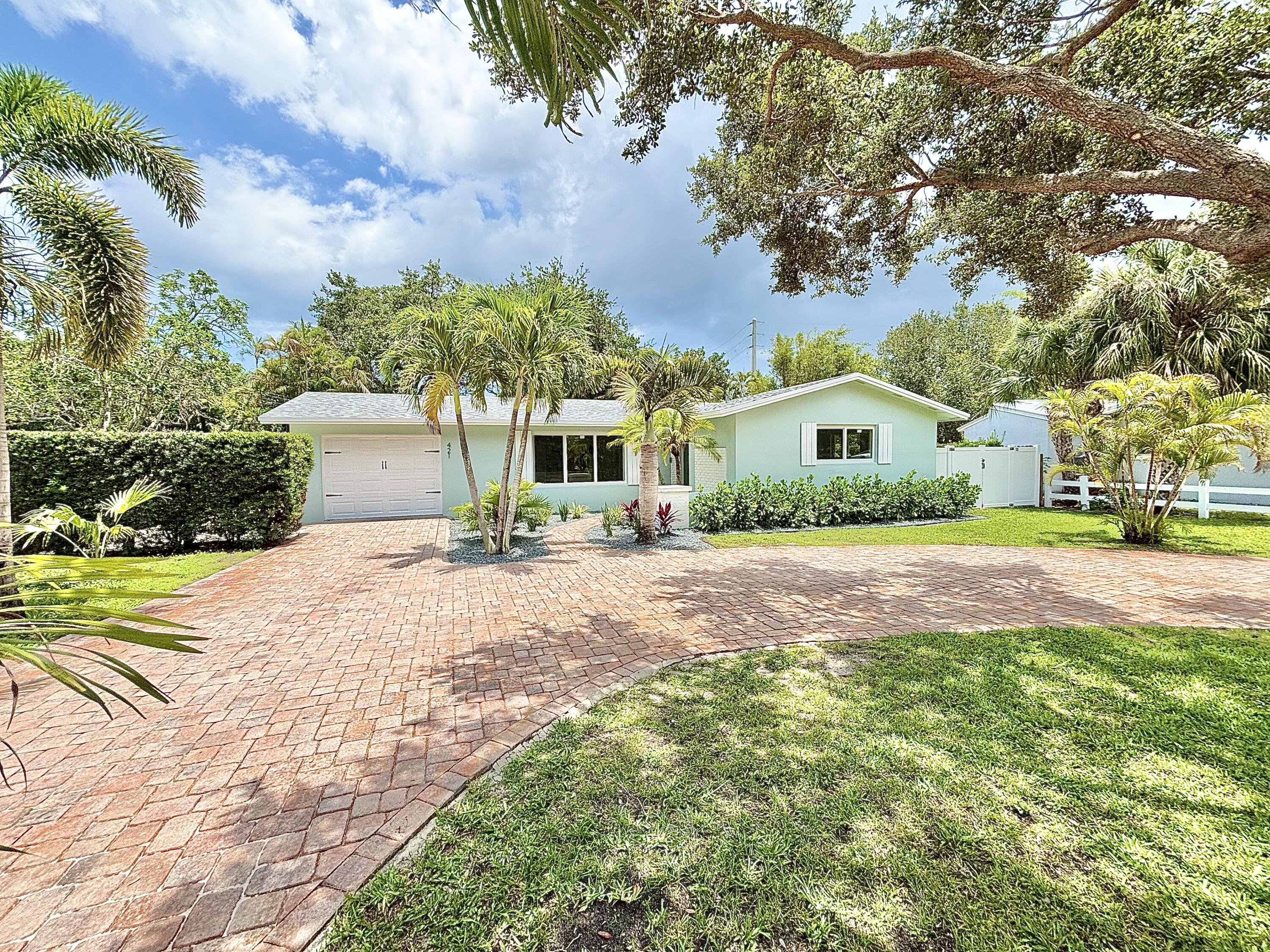 421 Southeast Edgewood Drive Stuart, FL 34996 - Photo 1 of 57 IMG_0321