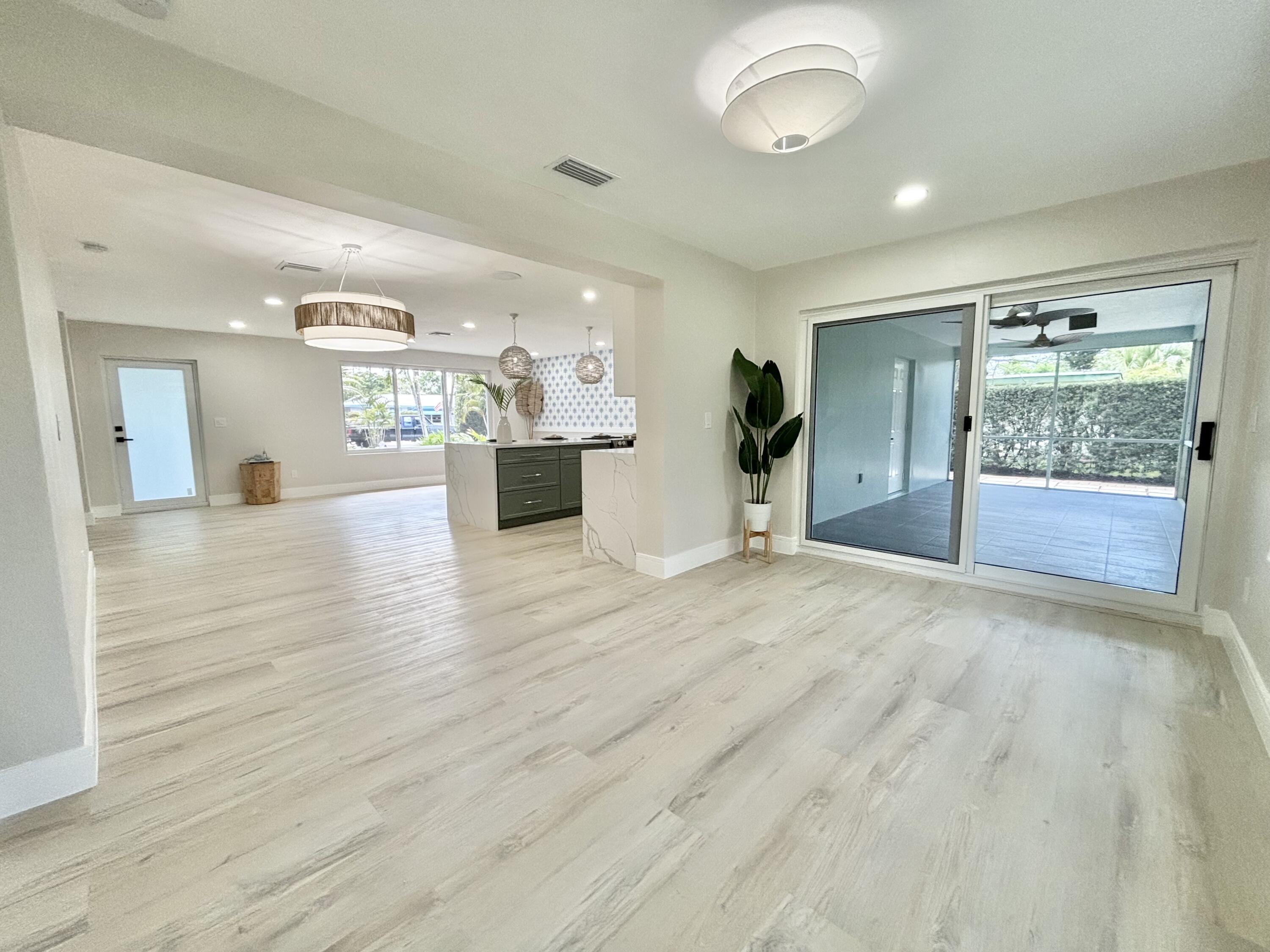 421 Southeast Edgewood Drive Stuart, FL 34996 - Photo 35 of 57 IMG_0277