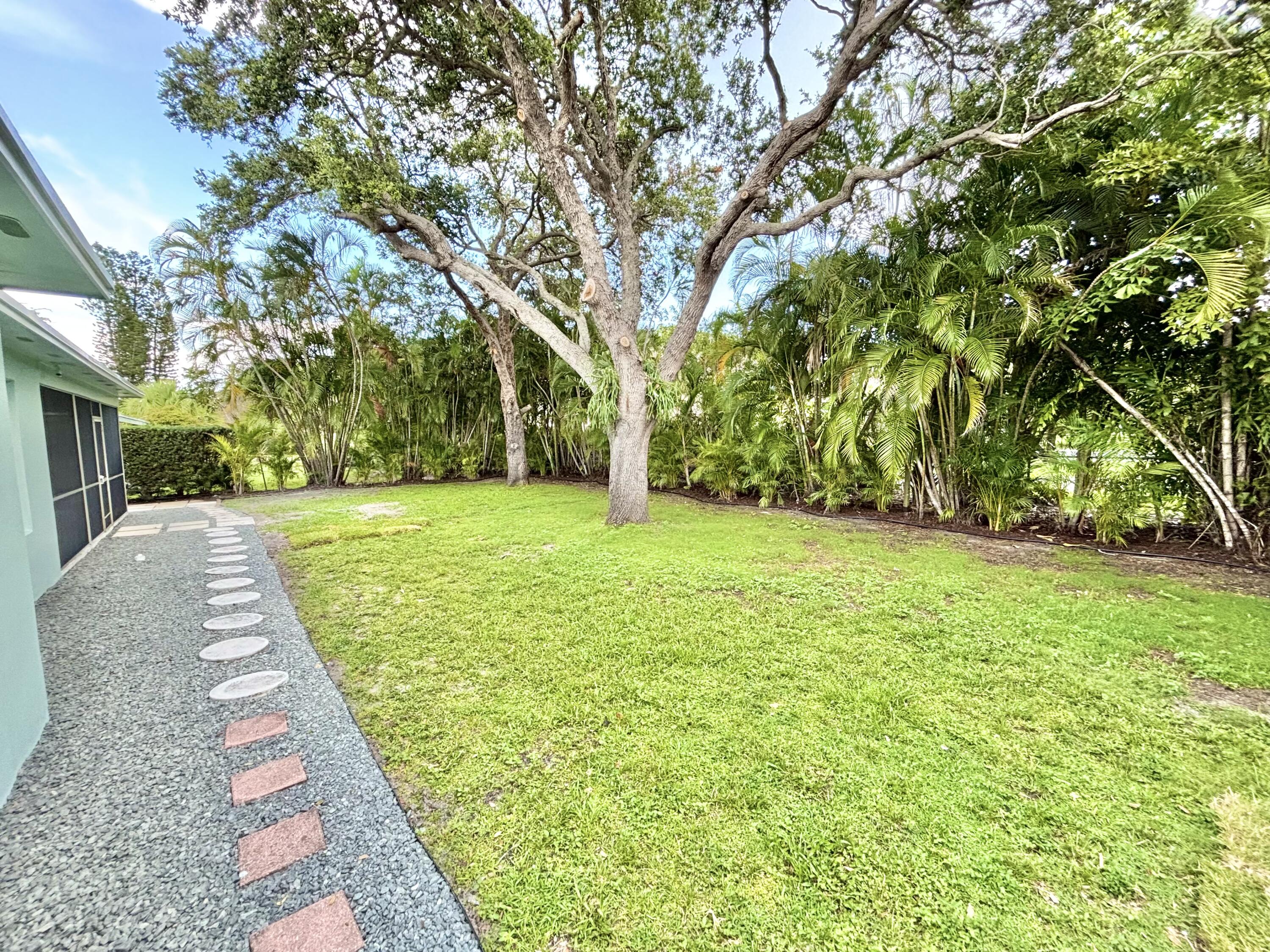 421 Southeast Edgewood Drive Stuart, FL 34996 - Photo 49 of 57 IMG_0297