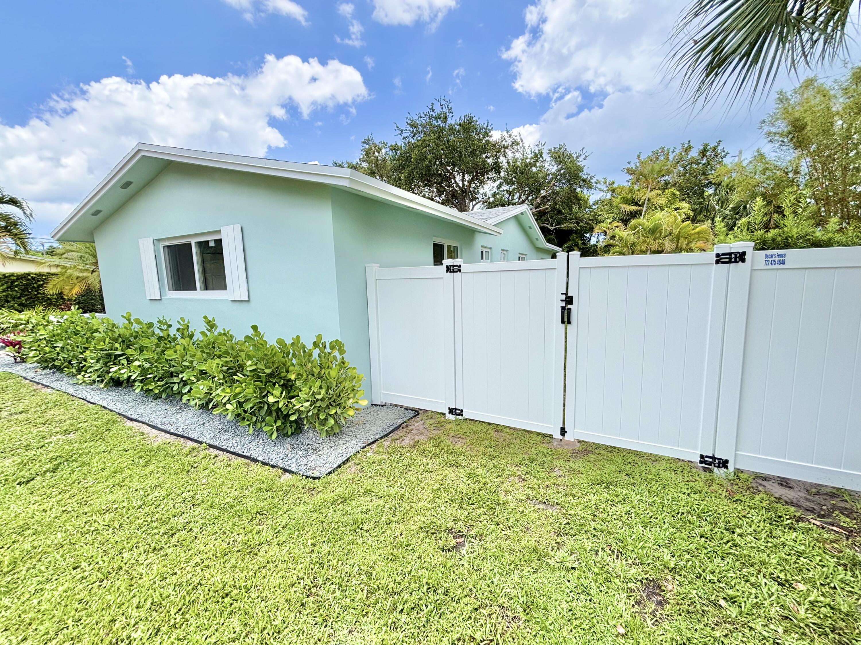 421 Southeast Edgewood Drive Stuart, FL 34996 - Photo 51 of 57 IMG_0328