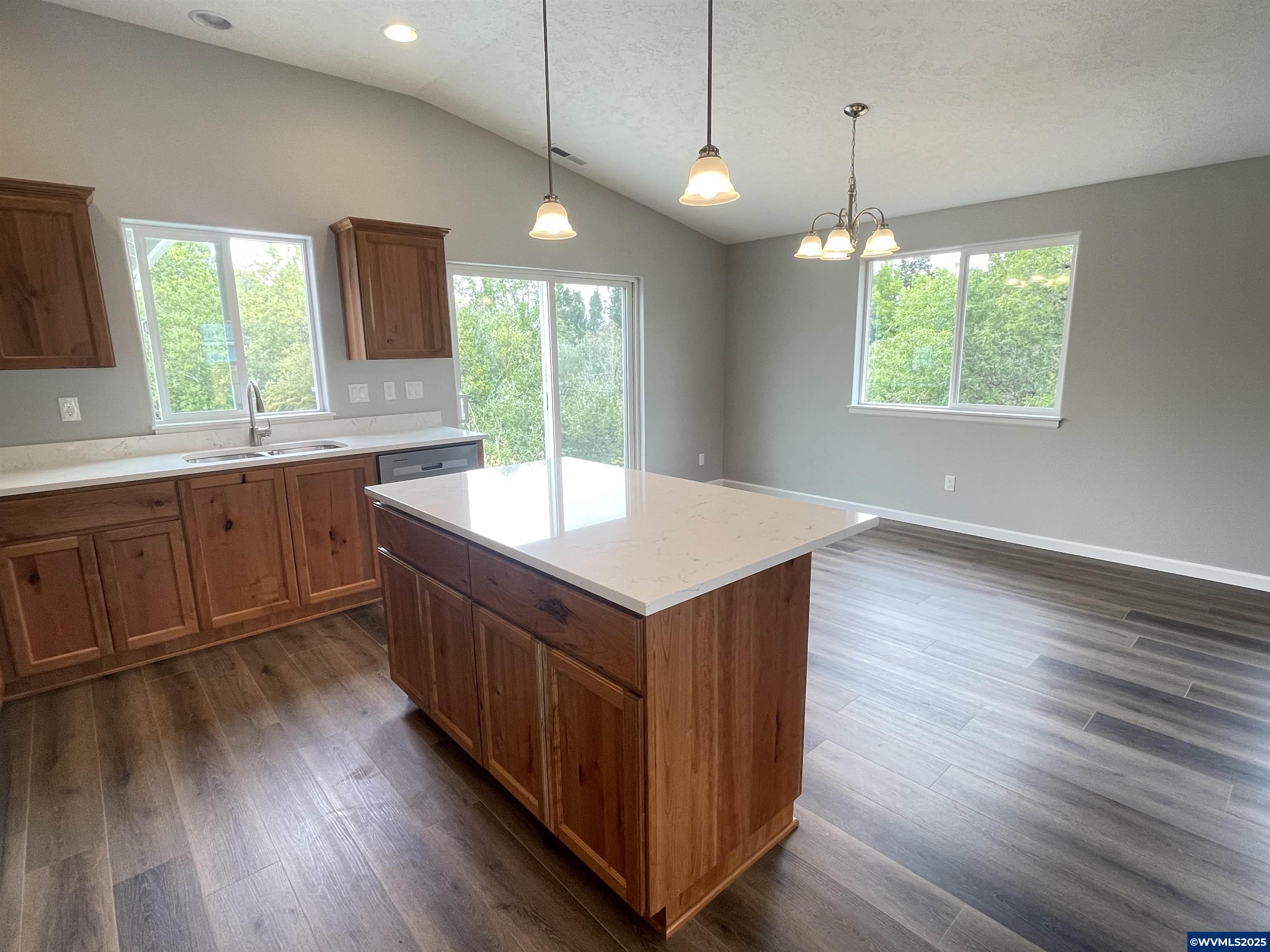 1230 Southwest Hop Street Albany, OR 97321 - Photo 18 of 41