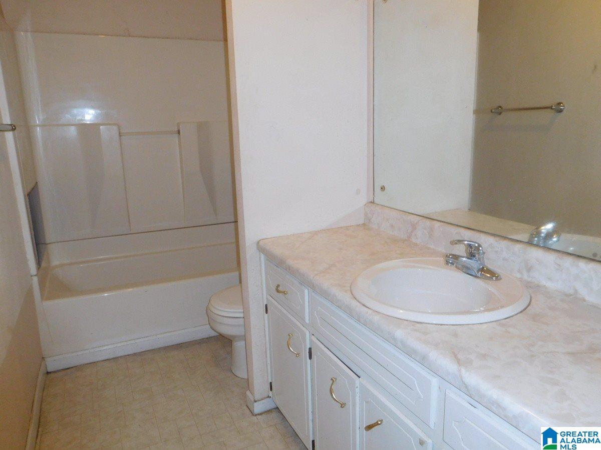 805 South 2nd Street Oneonta, AL 35121 - Photo 16 of 21