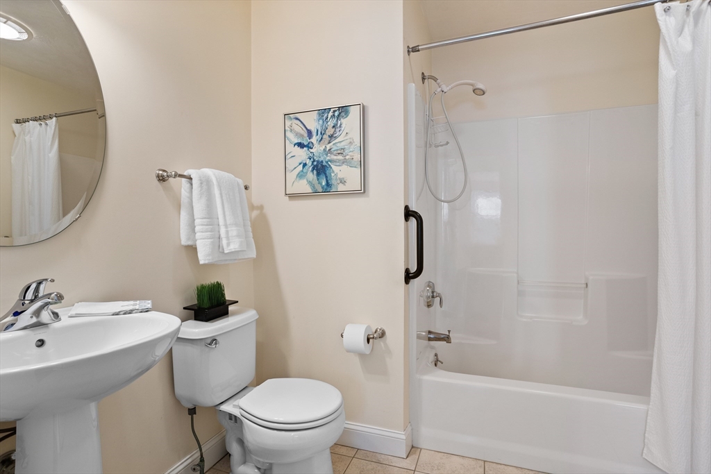 86 Summer Road, Unit 86 Boxborough, MA 01719 - Photo 18 of 41