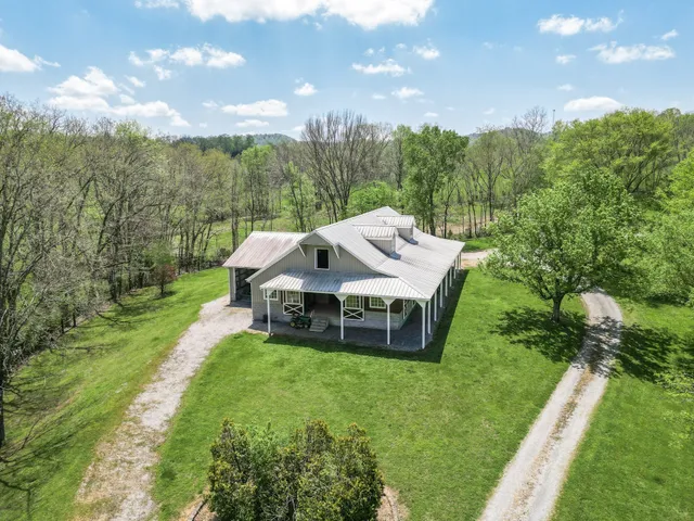 $1,299,900 | 122 Creekside Lane, Woodbury, TN 37190