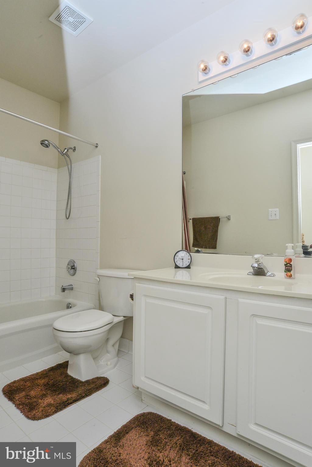 7370 Pohick Ridge Court Springfield, VA 22153 - Photo 23 of 29 Bath
