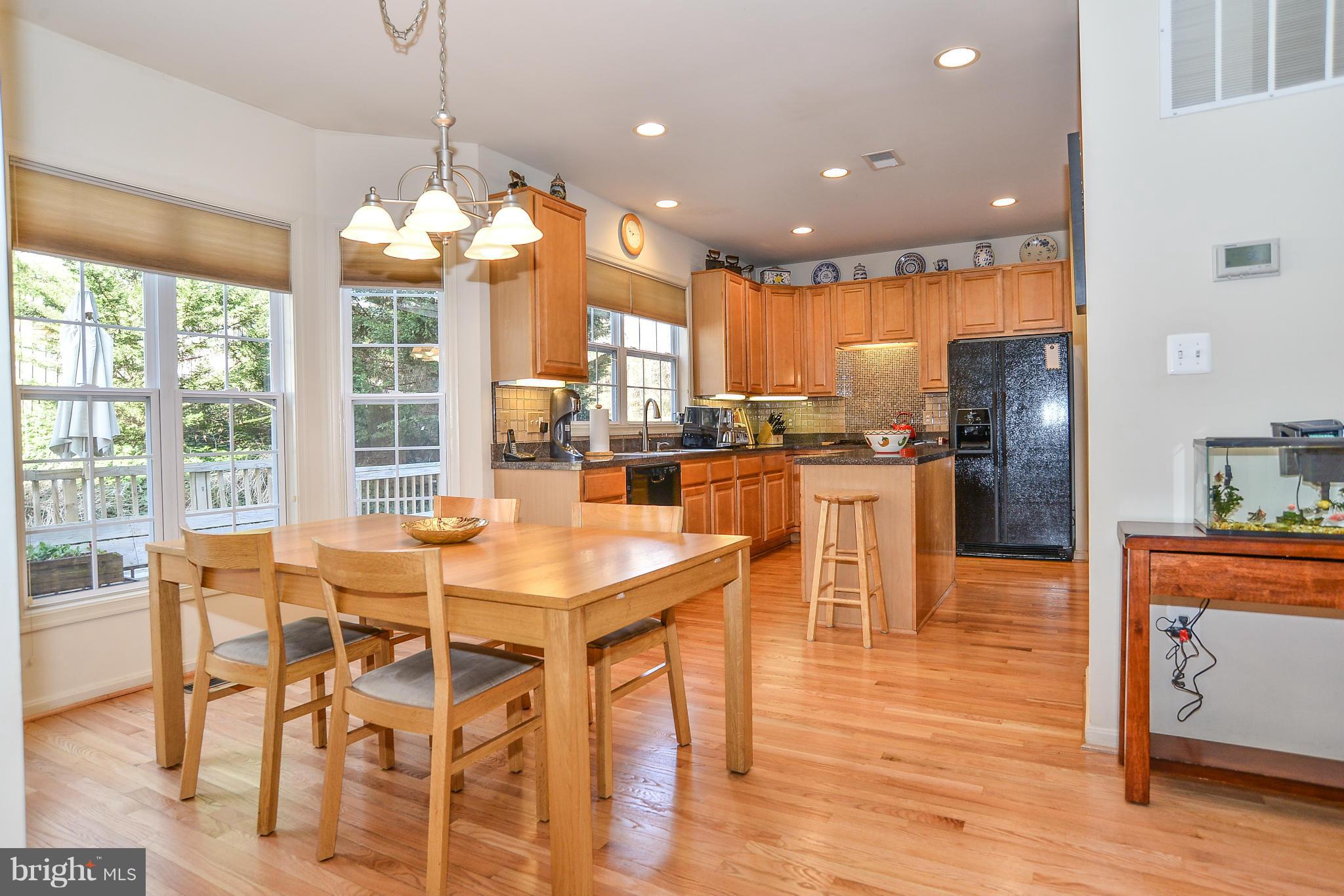7370 Pohick Ridge Court Springfield, VA 22153 - Photo 9 of 29 Kitchen