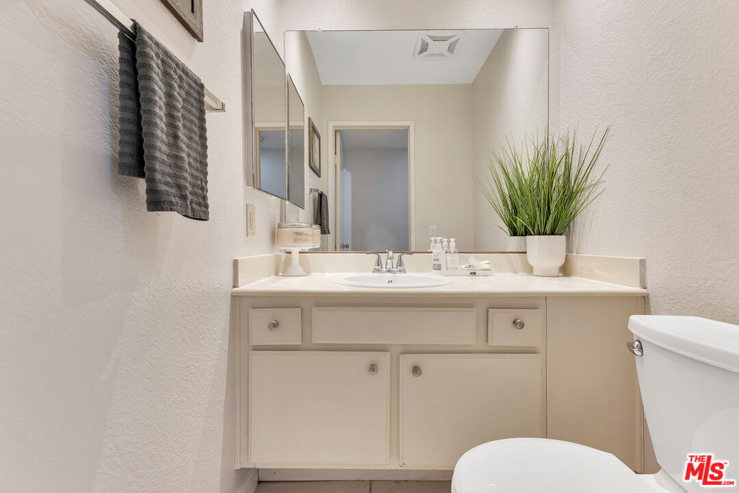 15 Oak Cliff Drive Phillips Ranch, CA 91766 - Photo 13 of 47