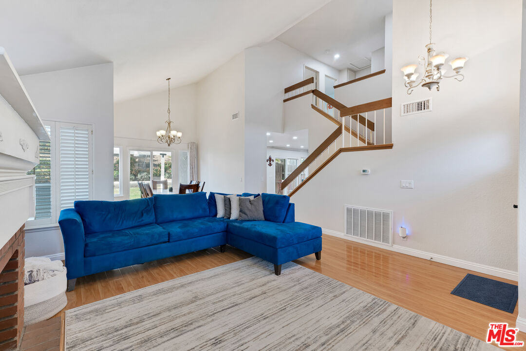 15 Oak Cliff Drive Phillips Ranch, CA 91766 - Photo 7 of 47