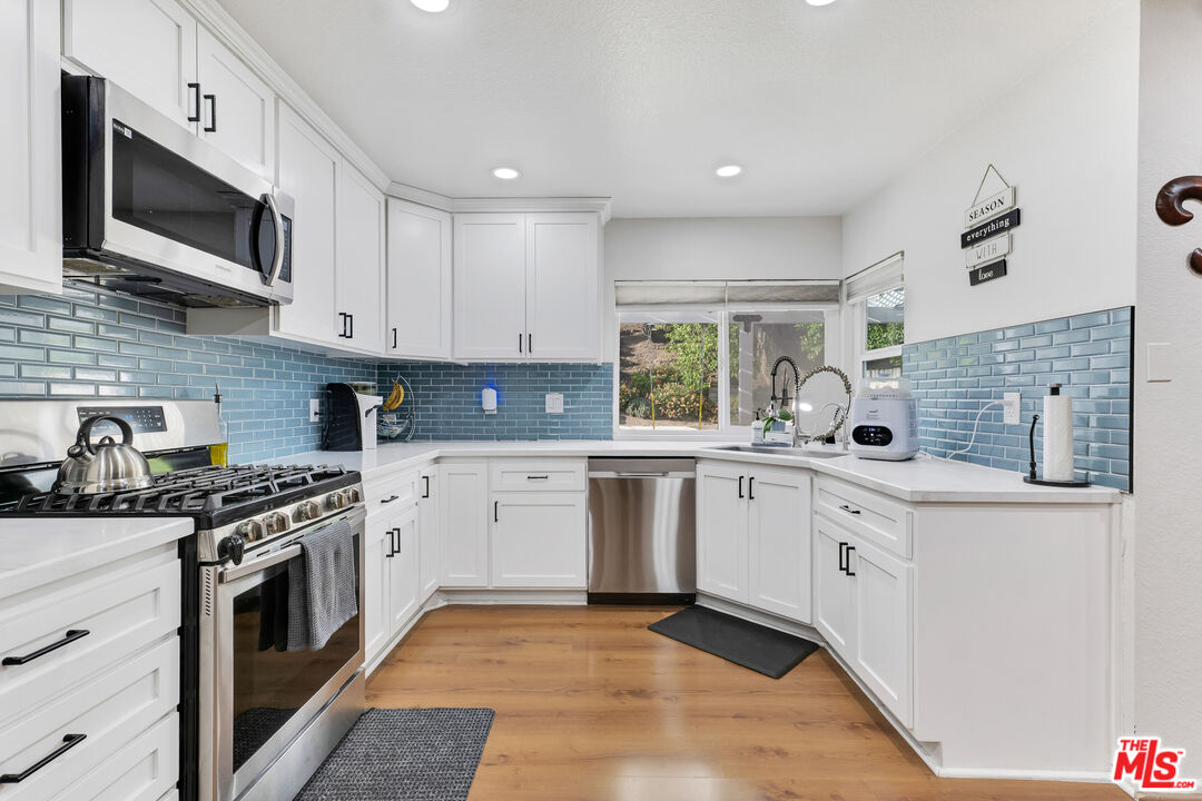 15 Oak Cliff Drive Phillips Ranch, CA 91766 - Photo 8 of 47