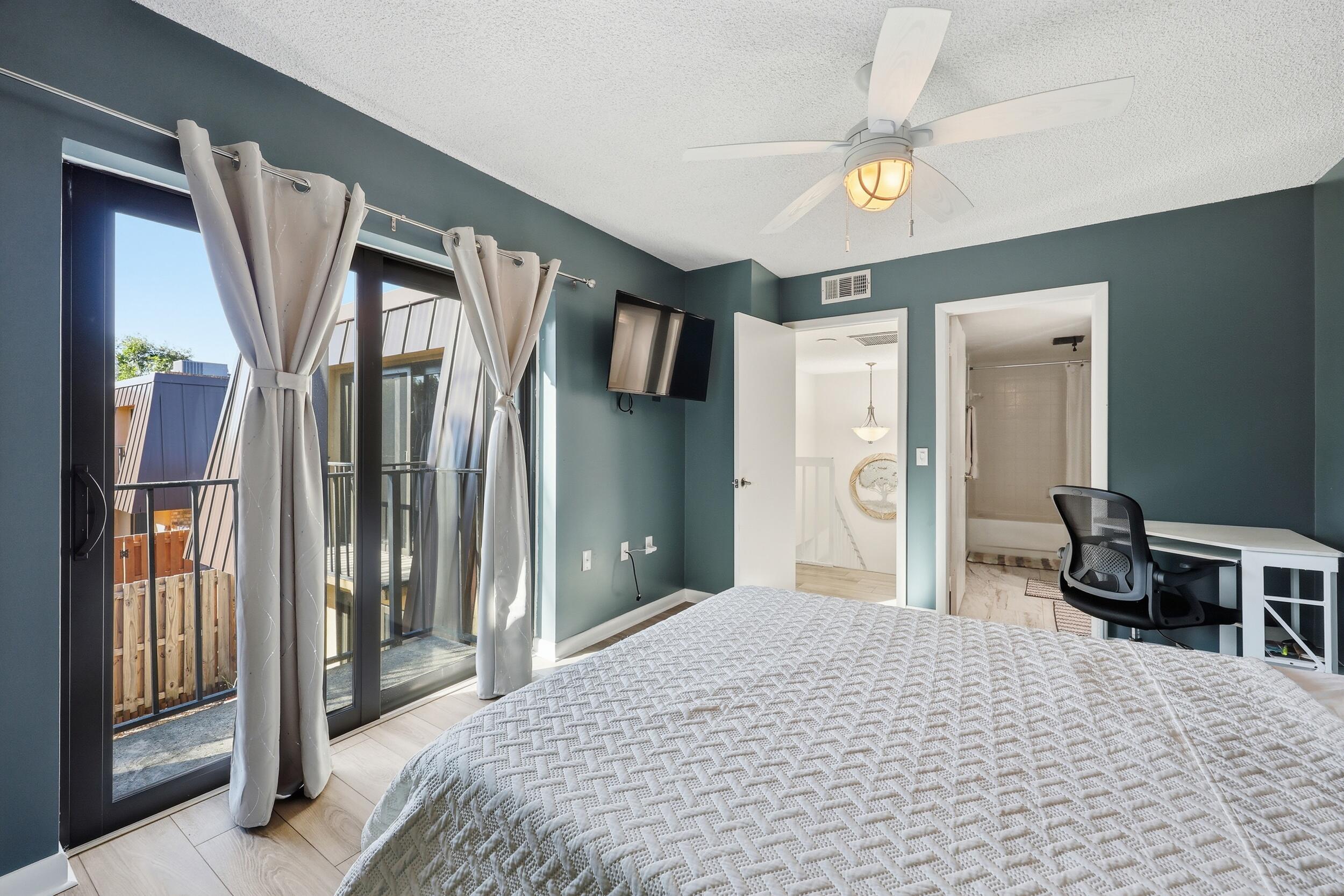 5804 Southeast Windsong Lane, Unit 220 Stuart, FL 34997 - Photo 26 of 33 5804 SE Windsong Lane 220