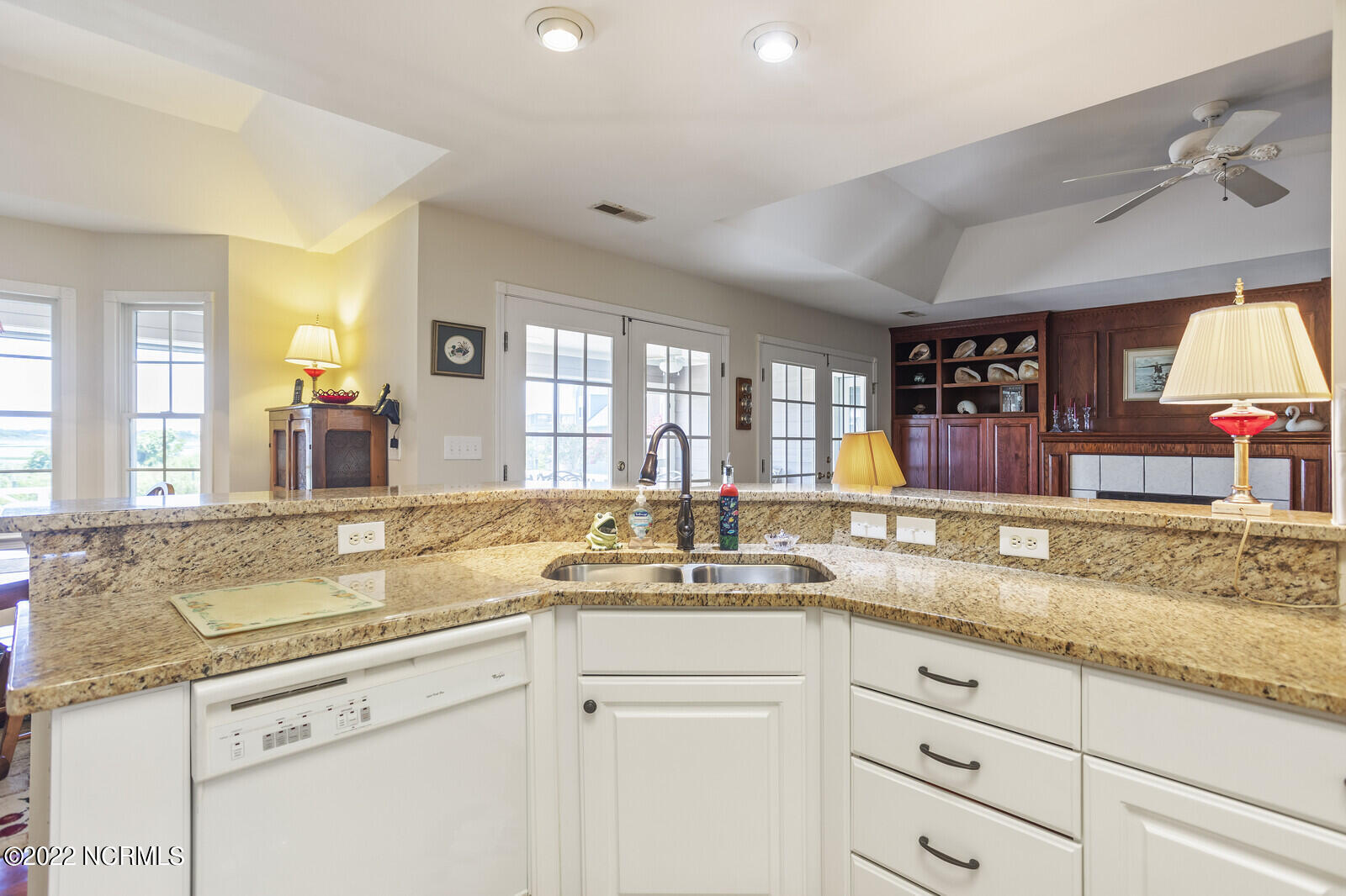 422 Shoreline Drive Cedar Point, NC 28584 - Photo 18 of 75 18_IMG_8574_mls