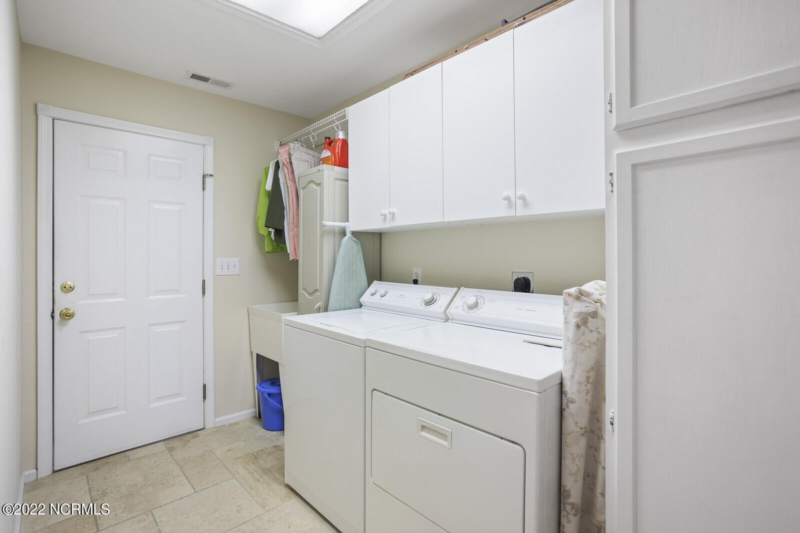 422 Shoreline Drive Cedar Point, NC 28584 - Photo 25 of 75 25_IMG_8586_mls