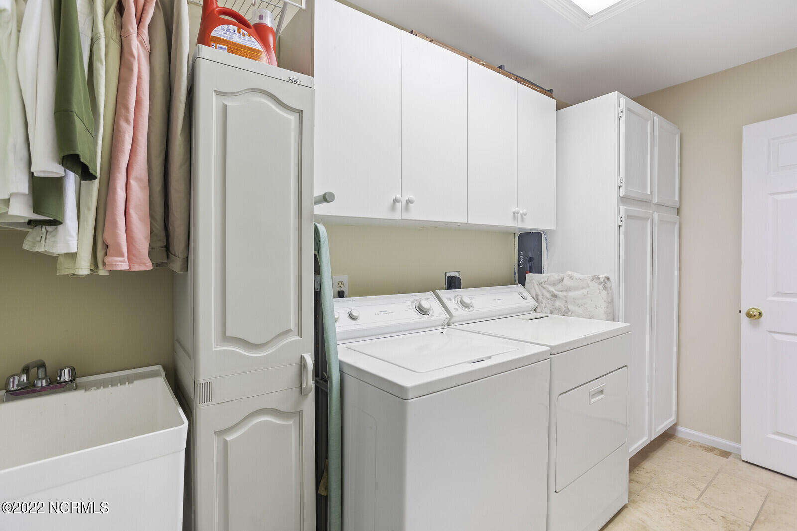 422 Shoreline Drive Cedar Point, NC 28584 - Photo 26 of 75 26_IMG_8589_mls