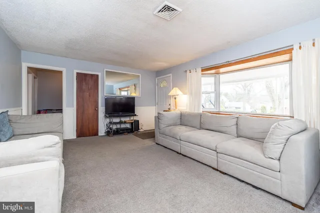 $450,000 | 987 Jacks Lane, Lansdale, PA 19446