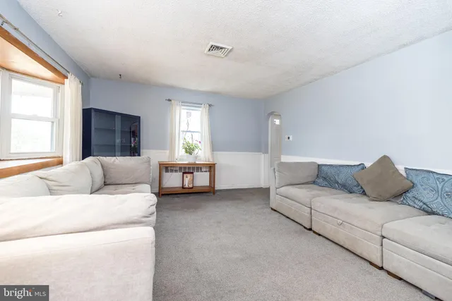 $450,000 | 987 Jacks Lane, Lansdale, PA 19446