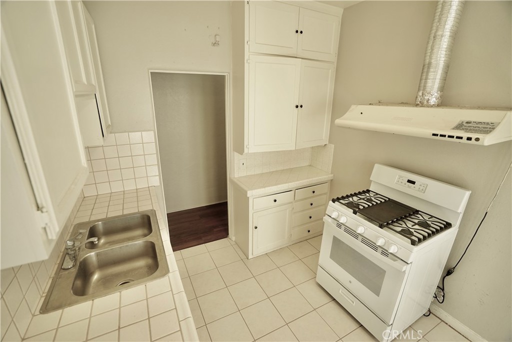 1336 Elm Street, Unit 2 Alhambra, CA 91803 - Photo 13 of 36