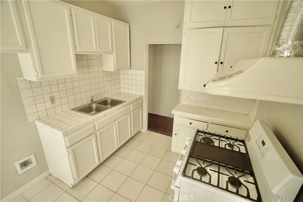 $2,400 | 1336 Elm Street, Unit 2, Alhambra, CA 91803