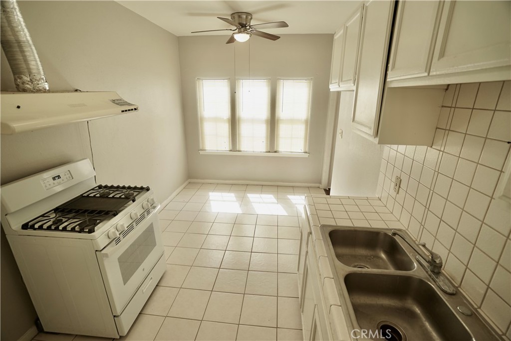 1336 Elm Street, Unit 2 Alhambra, CA 91803 - Photo 16 of 36