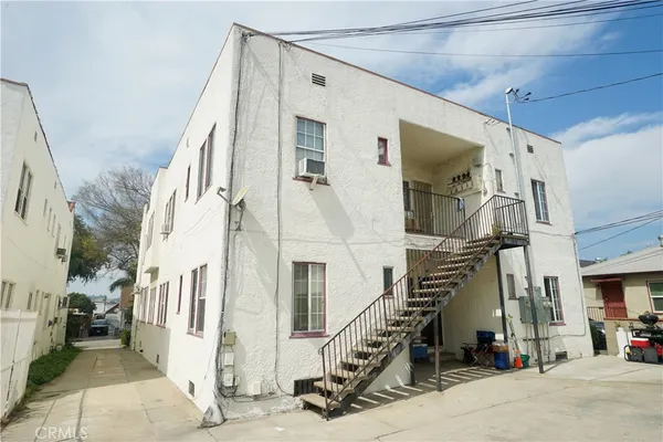 $2,400 | 1336 Elm Street, Unit 2, Alhambra, CA 91803