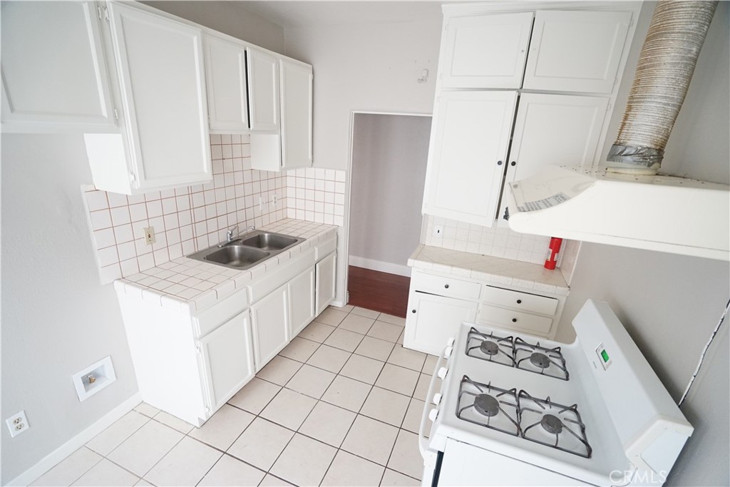 1336 Elm Street, Unit 2 Alhambra, CA 91803 - Photo 7 of 26